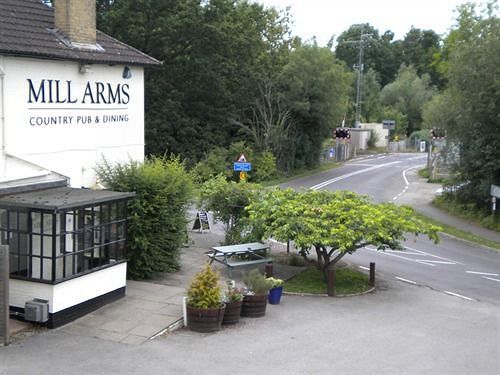 Hotel The Mill Arms Romsey Esterno foto